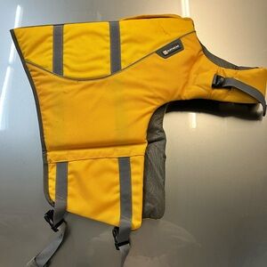 RuffWear Yellow and Gray Dog Lifevest